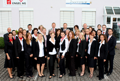 Engel AG - Als erstes hessisches Unternehmen im „genderdax“ – außergewöhnliche Innovationen der Engel AG – Fachagentur für HaushaltMarketing
