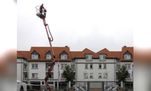 HaGa-Service Uhl: Marktlücke im Main-Kinzig-Kreis geschlossen! Bad Orber Firma bietet Spezialhebebühne für Haus und Hof HaGa-Service Uhl: Marktlücke im Main-Kinzig-Kreis geschlossen! Bad Orber Firma bietet Spezialhebebühne für Haus und Hof