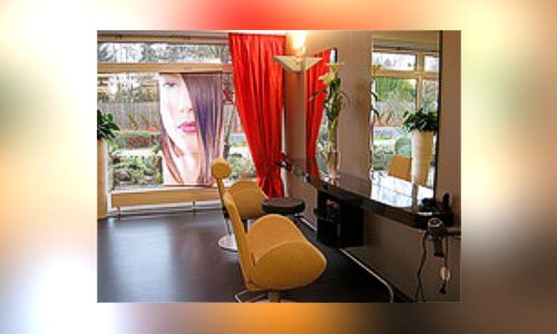 Tiziana Sposa: Verbindung zwischen Handel und Handwerk für Hochzeiten „made in Main-Kinzig“ Tiziana Sposa: Verbindung zwischen Handel und Handwerk für Hochzeiten „made in Main-Kinzig“