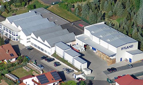 Iffland AG aus Gelnhausen: Faszination in Format und Farbe made in Main-Kinzig Iffland AG aus Gelnhausen: Faszination in Format und Farbe made in Main-Kinzig