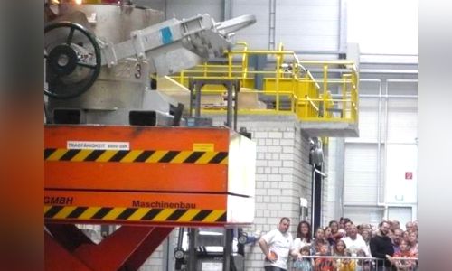 VACUUMSCHMELZE GmbH & Co. KG aus Hanau: Investitionsfreudig und familienfreundlich