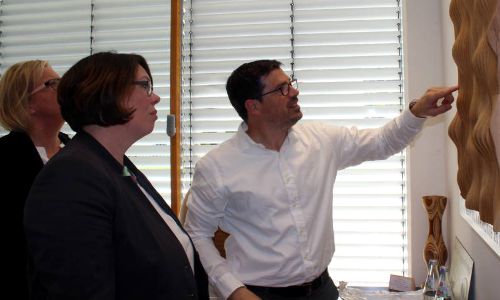 Innovativer Innenausbau made in Main-Kinzig: Adrian Eichhorn Holzwerkstätte aus Wächtersbach